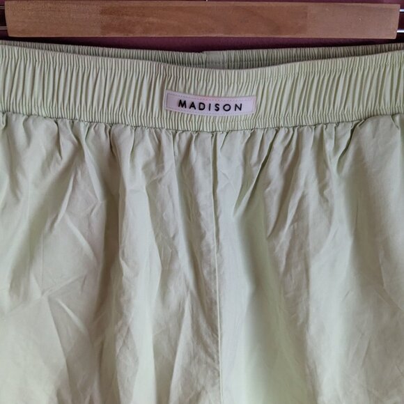 Crop Top & Short Set - Picture 7 of 9